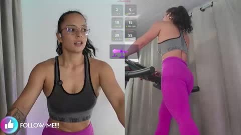 Snapshot of afrodita_p_ chatting on October 15, 9:45 am Afrodita P online show from October 15, 9:45 am