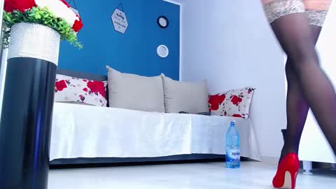 Snapshot of afroditha_ chatting on March 6, 3:13 pm Amalia online show from March 6, 3:13 pm