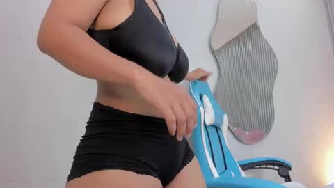 A G A T A  online show from October 29, 1:04 pm