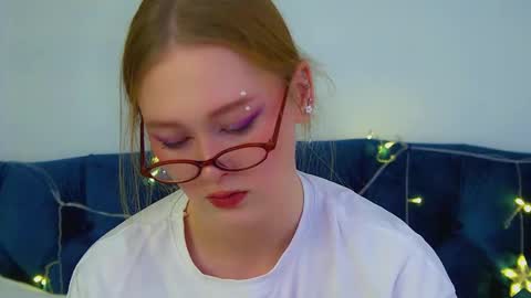 AgataFoxley online show from December 20, 6:39 am