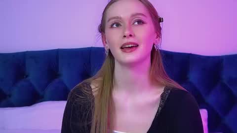 AgataFoxley online show from March 6, 6:30 am