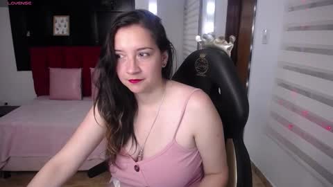 Snapshot of agatha_bellucci_ chatting on September 16, 1:41 pm Agatha Bellucci online show from September 16, 1:41 pm