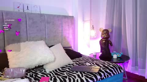 Erika for you online monday to saturday 7am a 2pm Gmt-5 Colombia Time online show from January 8, 12:15 pm