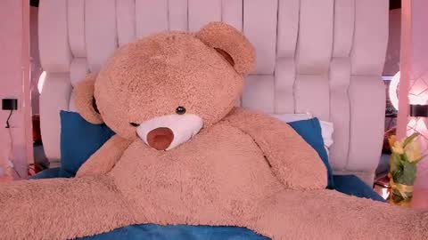 agathauwudoll online show from June 11, 8:38 pm