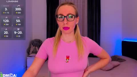 Polly online show from February 4, 3:37 pm