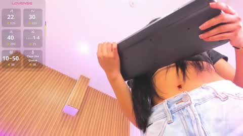 Aggy online show from January 18, 2:02 pm