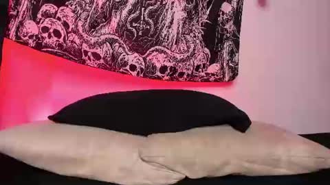 agnes_jones online show from June 11, 1:49 am