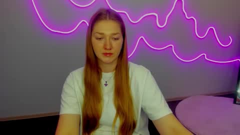 Snapshot of agnesarden chatting on March 11, 6:08 pm AgnesArden online show from March 11, 6:08 pm