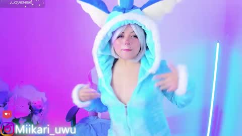 Ahri help me get to 100  online show from December 17, 4:38 am