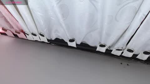 Ailyn online show from November 24, 9:28 pm