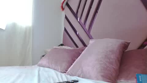 Snapshot of aiilynsmiith chatting on October 23, 12:55 pm aiilynsmiith online show from October 23, 12:55 pm