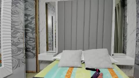   online show from September 9, 2:55 am