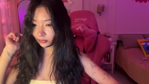 Aime  online show from March 19, 7:02 am