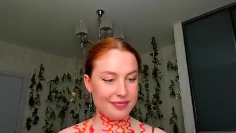 Louise online show from June 19, 7:39 pm
