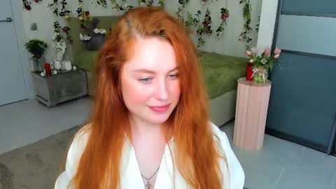 Louise online show from June 29, 7:24 pm