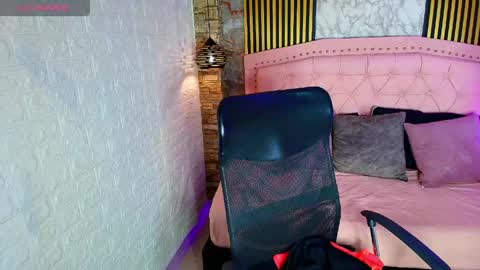 aisha__cambell online show from April 30, 10:20 am