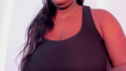 aishazaa online show from November 11, 3:31 pm