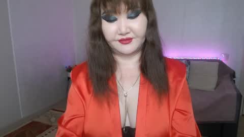 Shelly online show from May 12, 5:05 am