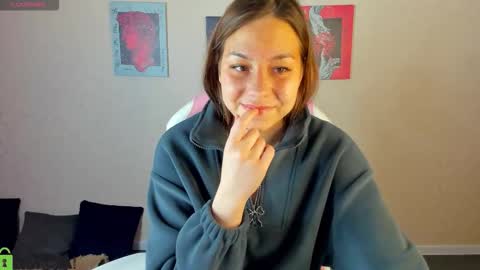 Al1ice online show from November 25, 1:19 am