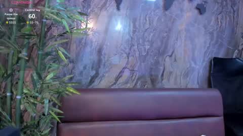 ALAHIA online show from November 18, 5:25 pm