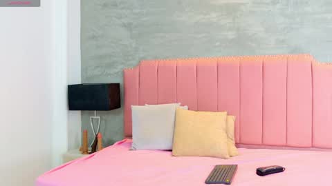 alaia_colins online show from May 1, 12:14 am