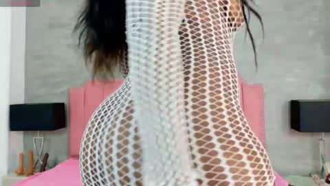alaia_colins online show from April 30, 3:34 am