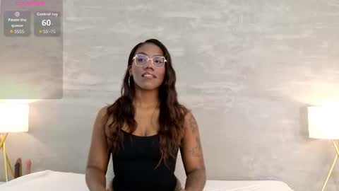 alaia_colins online show from June 27, 1:39 am