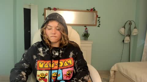 Alaia online show from February 3, 1:51 pm