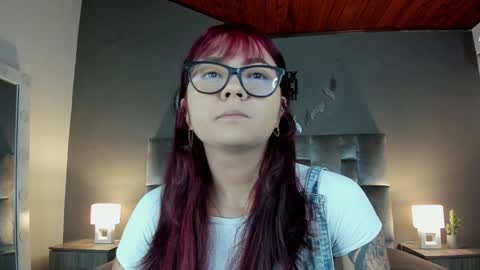 Snapshot of alaiarogers chatting on January 8, 11:32 am Alaia online show from January 8, 11:32 am