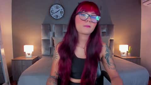 Snapshot of alaiarogers chatting on January 6, 11:40 am Alaia online show from January 6, 11:40 am
