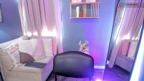     online show from June 19, 7:17 pm