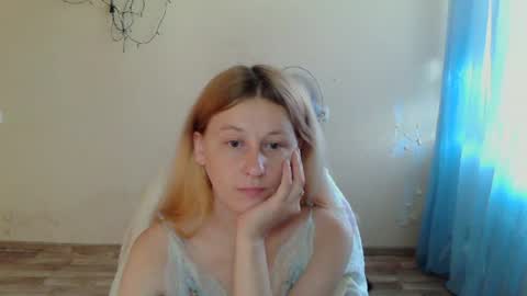 Anna online show from July 7, 12:52 pm