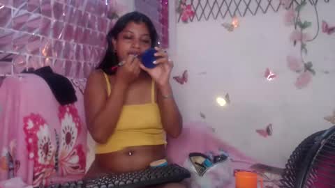 Snapshot of alana_2024 chatting on September 17, 3:04 am Working hours pm to am every day online show from September 17, 3:04 am