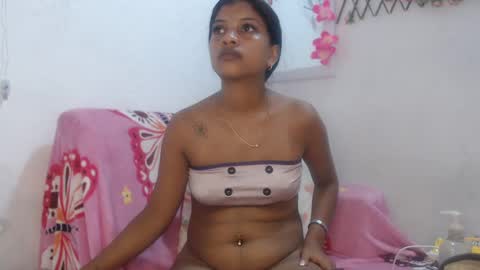 Snapshot of alana_2024 chatting on January 17, 2:39 am Working hours pm to am every day online show from January 17, 2:39 am
