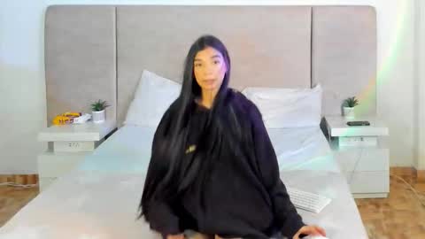             online show from October 17, 7:17 pm