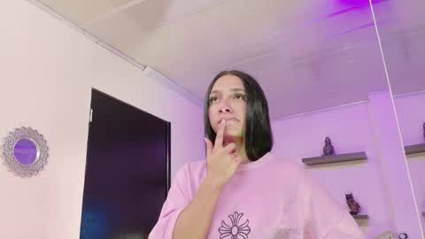 Maeve  online show from October 21, 11:36 am