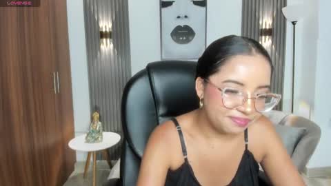 alana  online show from July 16, 7:29 pm