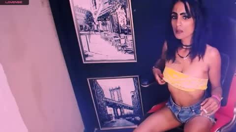 alanadelray online show from October 30, 1:12 pm