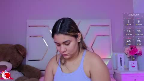 alanarousse_ online show from August 3, 12:44 pm