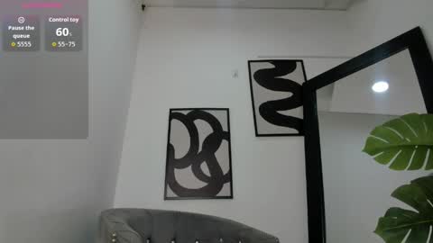 alannarouge online show from April 28, 11:47 am
