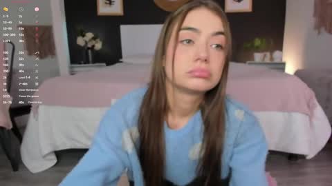 Alanna Cute Russell online show from April 29, 8:25 pm