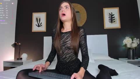 Alanna Cute Russell online show from November 8, 7:41 pm