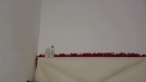 AllylicArabis online show from February 8, 1:37 pm