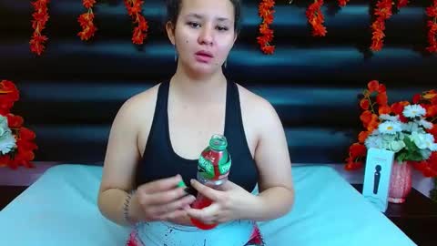 Snapshot of alasmith_ chatting on February 9, 2:06 am AlaSmith online show from February 9, 2:06 am