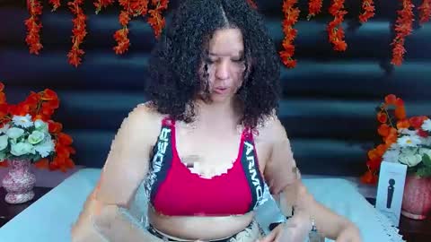 Snapshot of alasmith_ chatting on February 8, 1:54 am AlaSmith online show from February 8, 1:54 am