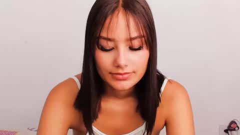 Snapshot of alasska_18 chatting on October 2, 11:21 pm alasska_18 online show from October 2, 11:21 pm