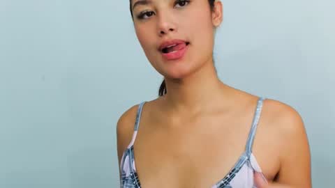Snapshot of alasska_18 chatting on October 13, 12:13 am alasska_18 online show from October 13, 12:13 am
