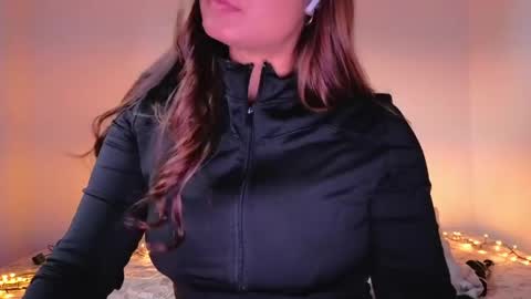 alba_toro535670 online show from May 4, 12:09 pm