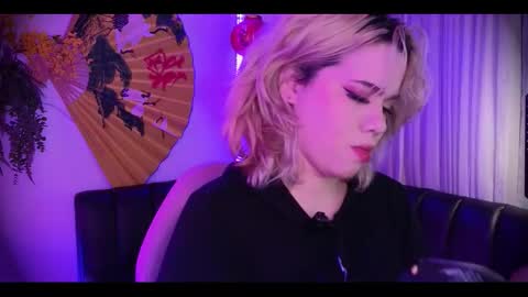 albaandthayron online show from March 3, 12:22 pm