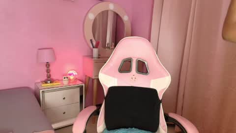 aldana_stone online show from April 23, 2:19 am